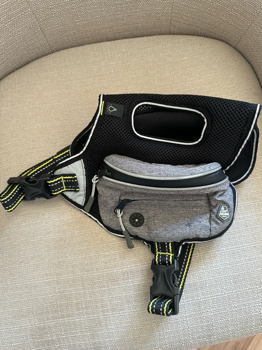 NEW Arcadia Trail Dog Harness Reflective Backpack Mesh lightweight grey S M pet